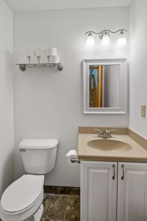 Bath - 607 Apache Dr, Fremont, MI 49412 photo 1 of 7
