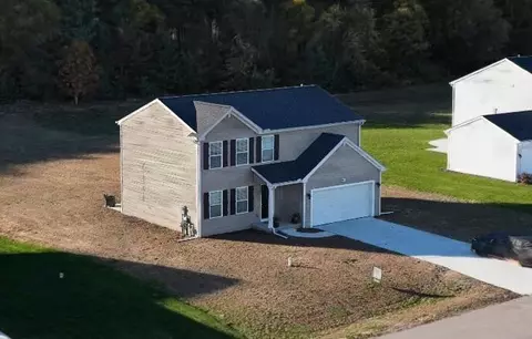 7859 Sierra Dr, Belding, MI 48809