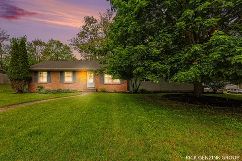 3421 Senora Ave SE, Grand Rapids, MI 49508