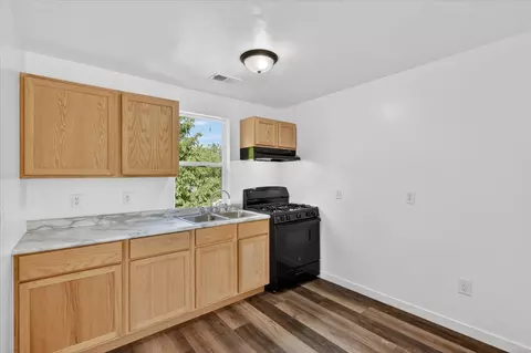 Kitchen - 1387 E Riverside Dr, Ionia, MI 48846 photo 6 of 6