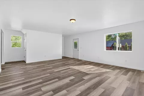 Living - 1387 E Riverside Dr, Ionia, MI 48846 photo 4 of 5