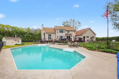 17634 Meceola Rd, Hersey, MI 49639