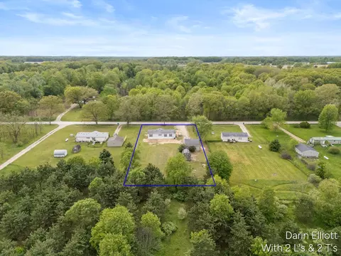 9203 S Castle Rd, Sheridan, MI 48884