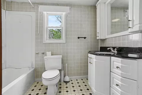 Bath - 59446 Manor Rd, Colon, MI 49040 photo 1 of 1