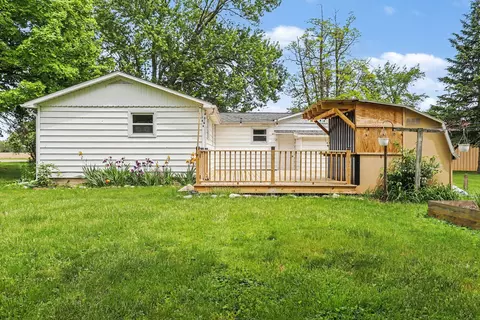 Exterior - 59446 Manor Rd, Colon, MI 49040 photo 8 of 12