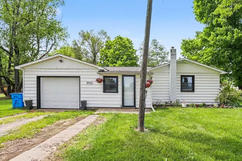 Exterior - 59446 Manor Rd, Colon, MI 49040 photo 2 of 12