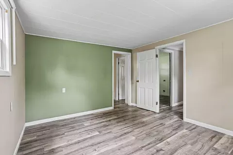 Bedroom - 59446 Manor Rd, Colon, MI 49040 photo 3 of 3