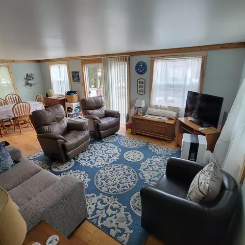 Living - 575 Newaygo Dr, White Cloud, MI 49349 photo 2 of 2