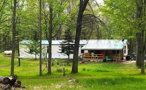 8033 Rolling Dr, Lake, MI 48632