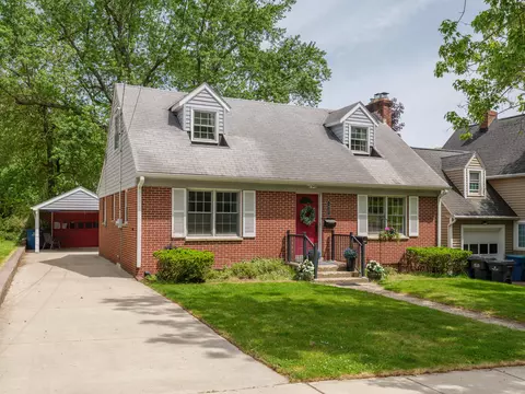 1927 Indiana St, Kalamazoo, MI 49008