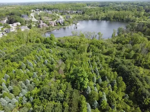 3085 Atlas Rd, Davison, MI 48423