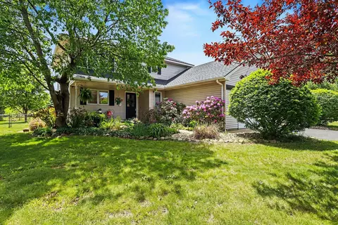 22917 Canary Ave, Mattawan, MI 49071