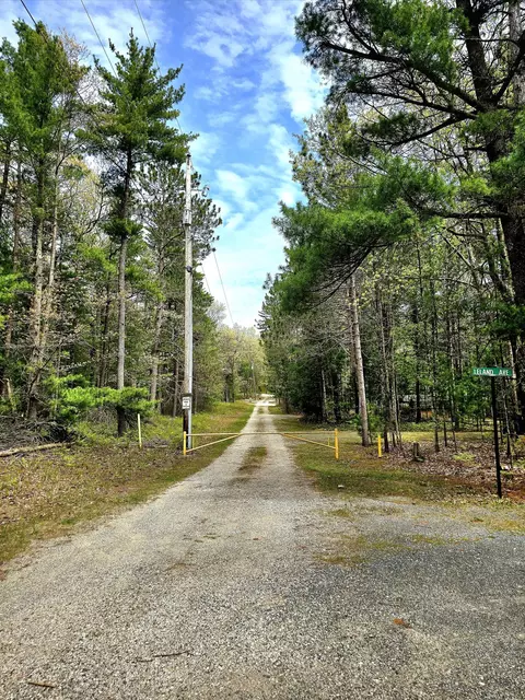 Topping Ave, Pentwater, MI 49449