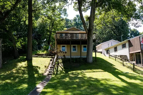 69259 Sunset Blvd, Union, MI 49130