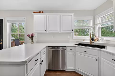Kitchen - 11230 Baker Rd, Jerome, MI 49249 photo 3 of 6