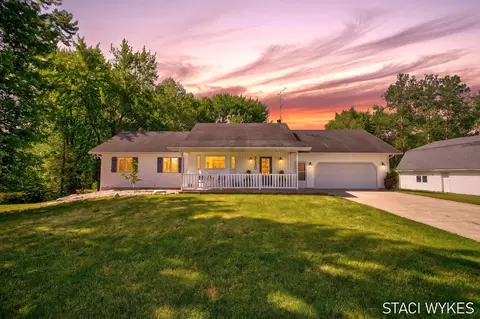 2550 Ranchland Dr SW, Byron Center, MI 49315