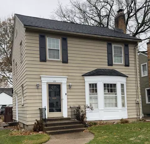 632 Ottillia St SE, Grand Rapids, MI 49507