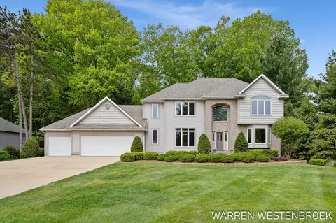 334 Trl, Holland, MI 49424