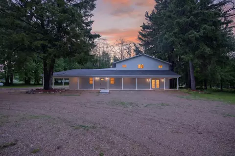 6947 Brown Rd, Parma, MI 49269