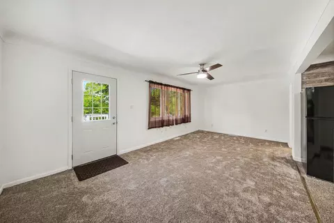 Living - 3651 Saint Luke Dr, Jackson, MI 49201 photo 1 of 3