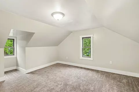 Bedroom - 475 S Burr Oak Rd, Colon, MI 49040 photo 2 of 6