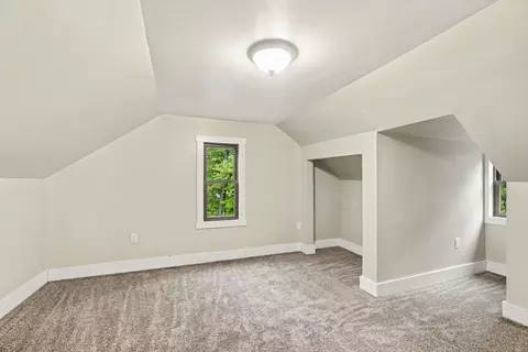 Bedroom - 475 S Burr Oak Rd, Colon, MI 49040 photo 4 of 6