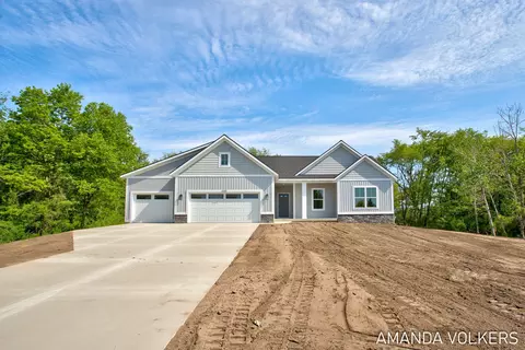 3215 Harrison St, Hudsonville, MI 49426