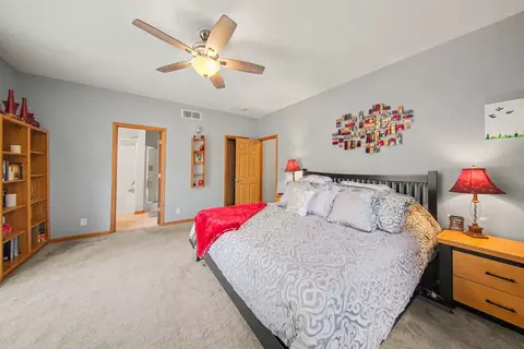 Bedroom - 2088 Hickory Ln, Jackson, MI 49201 photo 1 of 8