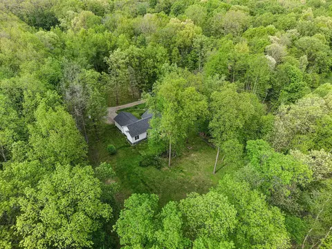 View/Area - 2088 Hickory Ln, Jackson, MI 49201 photo 2 of 2