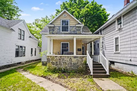 1120 Michigan Ave, St. Joseph, MI 49085