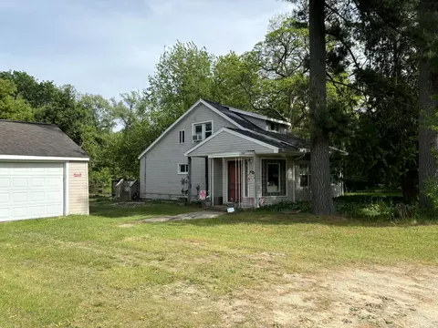2545 Massena Ave, Commerce Twp, MI 48382