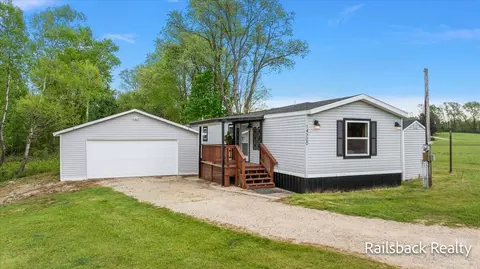 14700 Hanna Ave NE, Cedar Springs, MI 49319