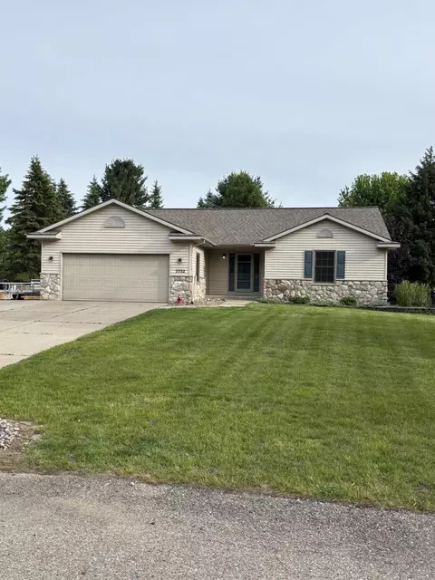 7532 Woodcliff Dr, Hudsonville, MI 49426