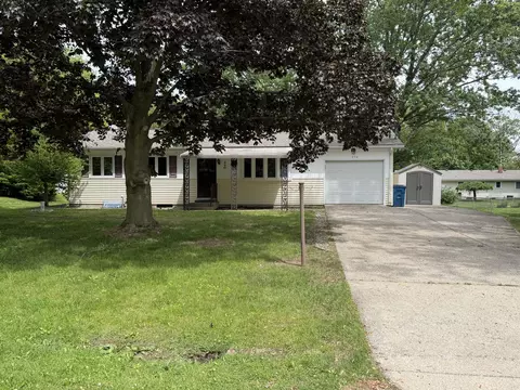 250 Lois Dr, Battle Creek, MI 49015