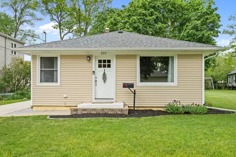 2515 De Laat Ave SW, Wyoming, MI 49519