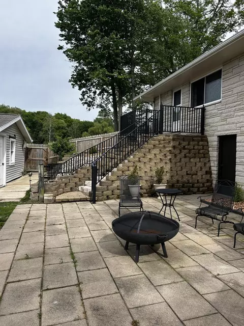 Exterior - 7880 Poplar Ln, Reading, MI 49274 photo 16 of 20