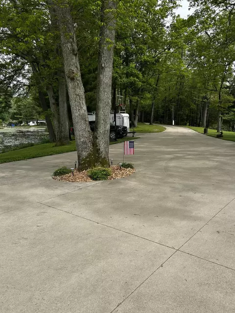 Exterior - 7880 Poplar Ln, Reading, MI 49274 photo 18 of 20