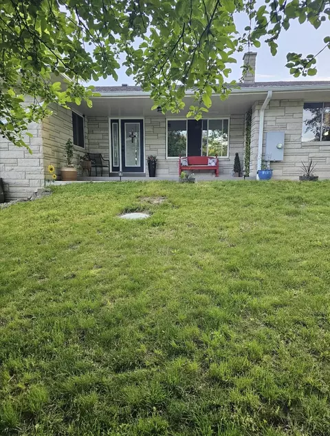 Exterior - 7880 Poplar Ln, Reading, MI 49274 photo 2 of 20