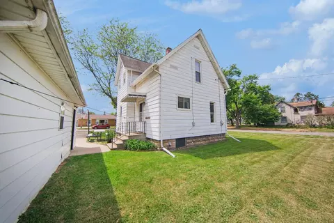Exterior - 514 Jefferson St, Jackson, MI 49202 photo 3 of 4