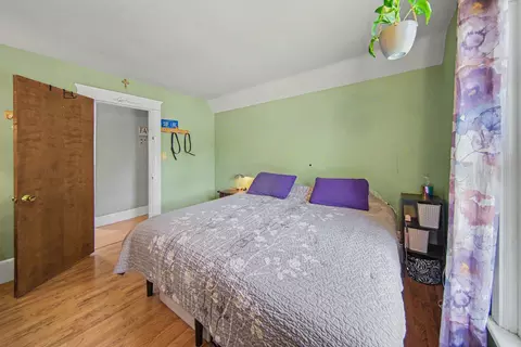 Bedroom - 514 Jefferson St, Jackson, MI 49202 photo 1 of 6