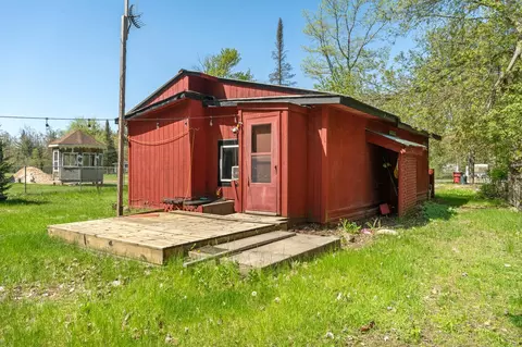 241 Geronimo Rd, Alpena, MI 49707