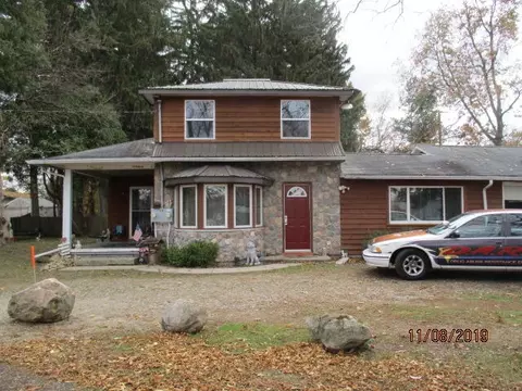 50 Emerald Ave, Battle Creek, MI 49037