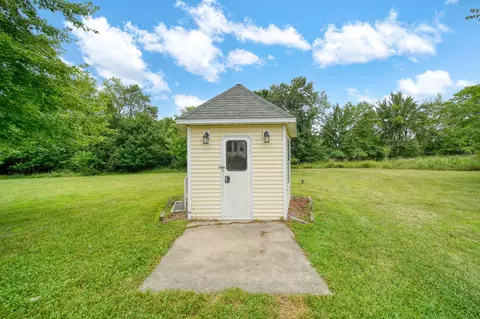 Exterior - 1298 E Carleton Rd, Adrian, MI 49221 photo 6 of 17