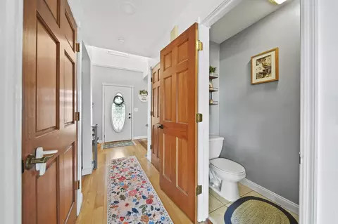 Entry Way - 1298 E Carleton Rd, Adrian, MI 49221 photo 6 of 8