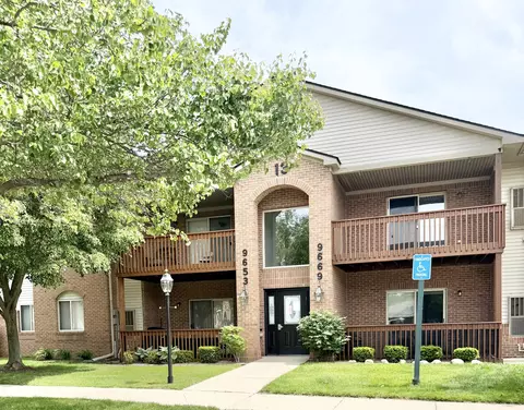 9669 Wildflower Ct #8, Van Buren Twp, MI 48111