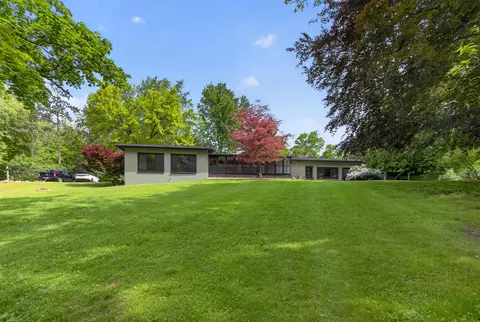 Exterior - 2934 Robinson Rd, Jackson, MI 49203 photo 15 of 22