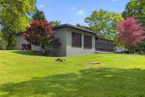 Exterior - 2934 Robinson Rd, Jackson, MI 49203 photo 14 of 22