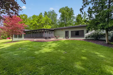 Exterior - 2934 Robinson Rd, Jackson, MI 49203 photo 16 of 22