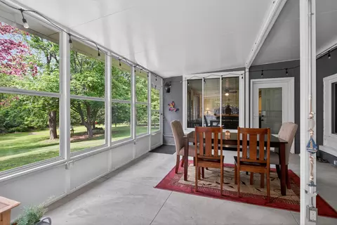 Exterior - 2934 Robinson Rd, Jackson, MI 49203 photo 7 of 22