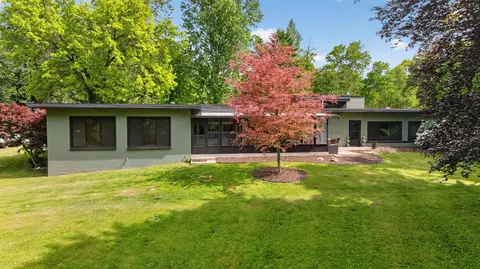 Exterior - 2934 Robinson Rd, Jackson, MI 49203 photo 2 of 22